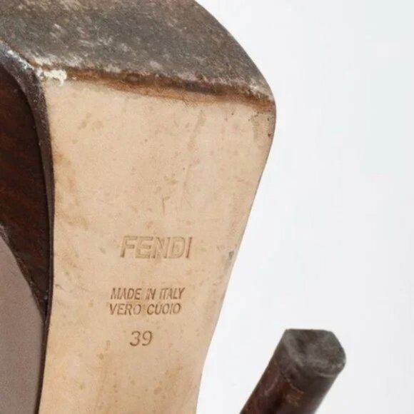 Fendi Fendista Taupe Leather Pumps - Picture 5 of 10